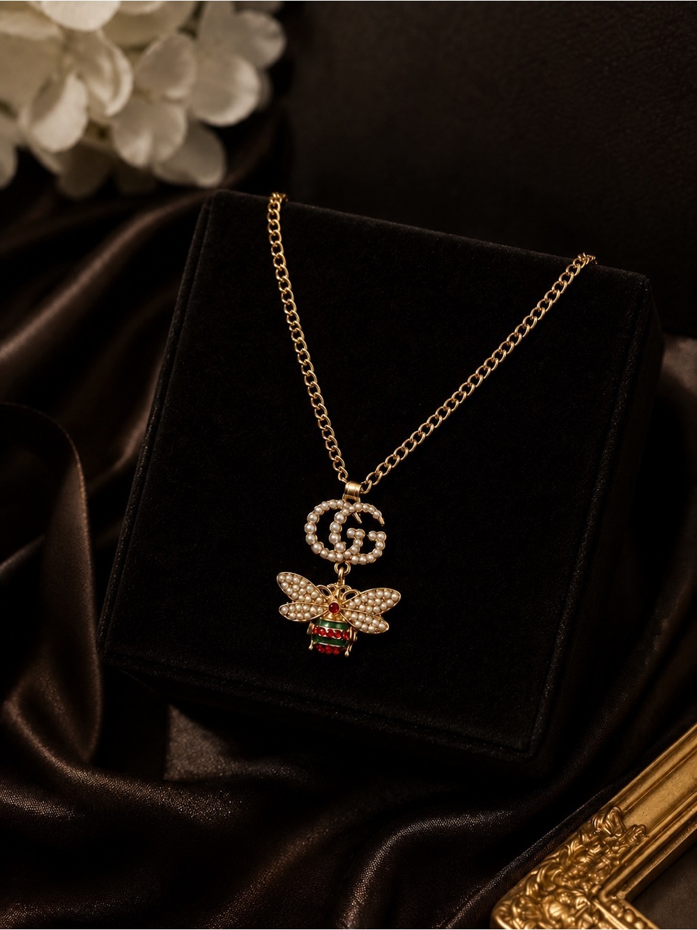 Pearl Bee GG Pendant Necklace - Gold
